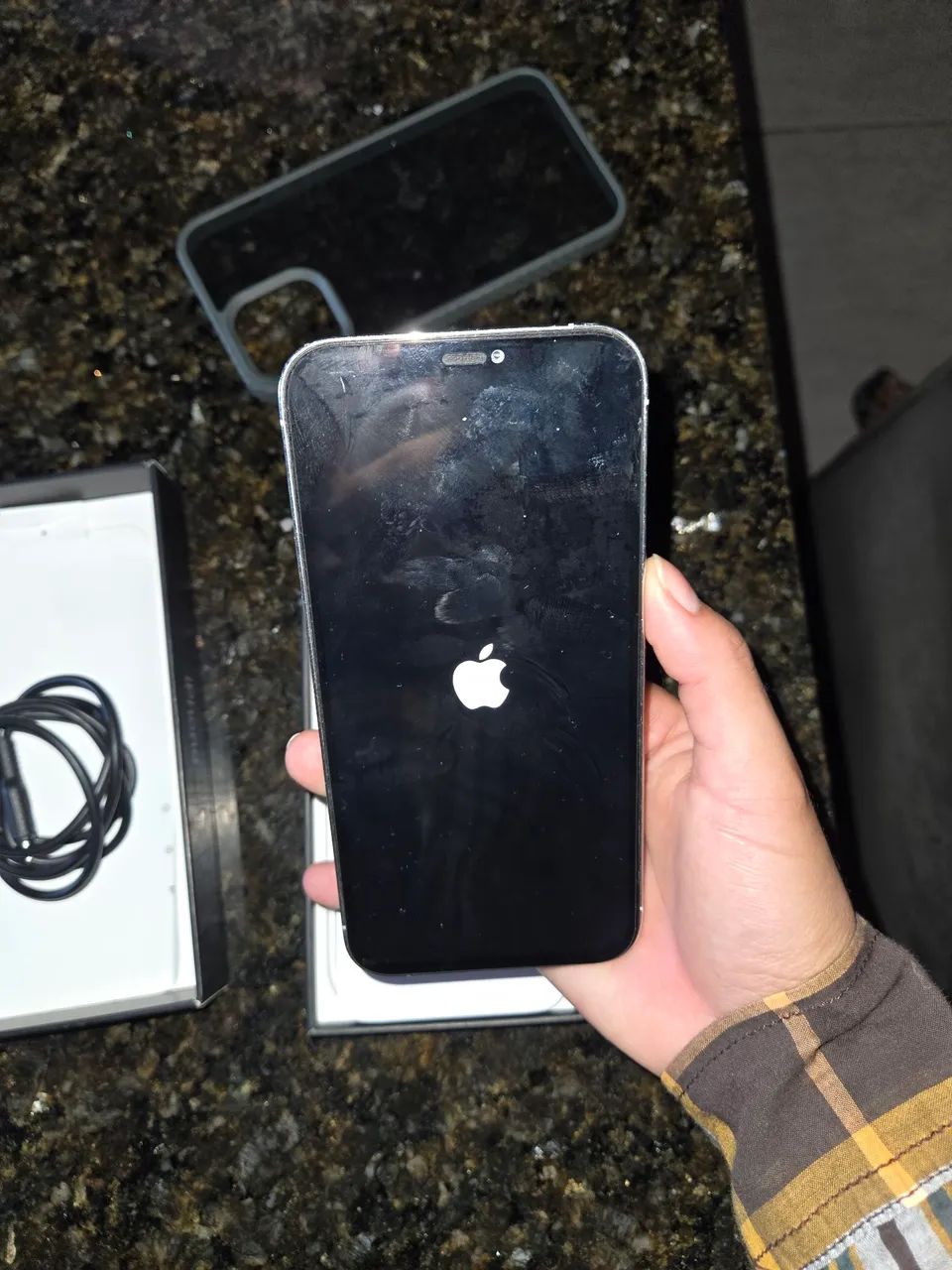 Iphone 12 Pro seminovo 