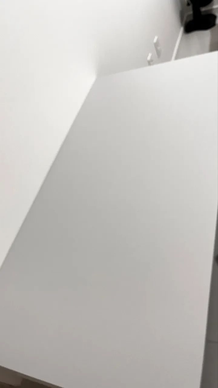 Mesa e cadeiras para trabalho ou estudo  - Foto 4