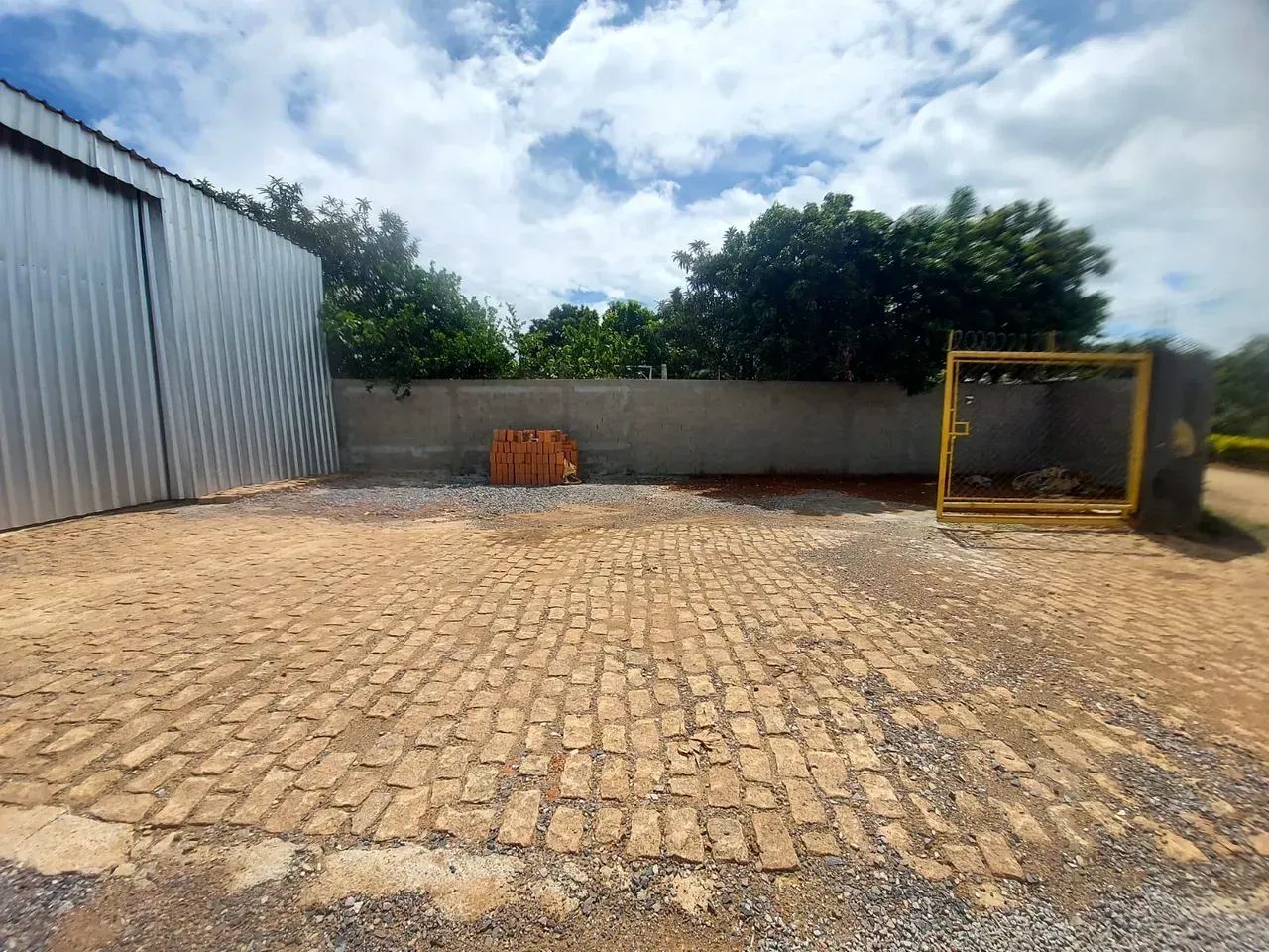 BARRACÃO PARA LOCAÇÃO EM ARAÇOIABA DA SERRA. 800 metros - Foto 5
