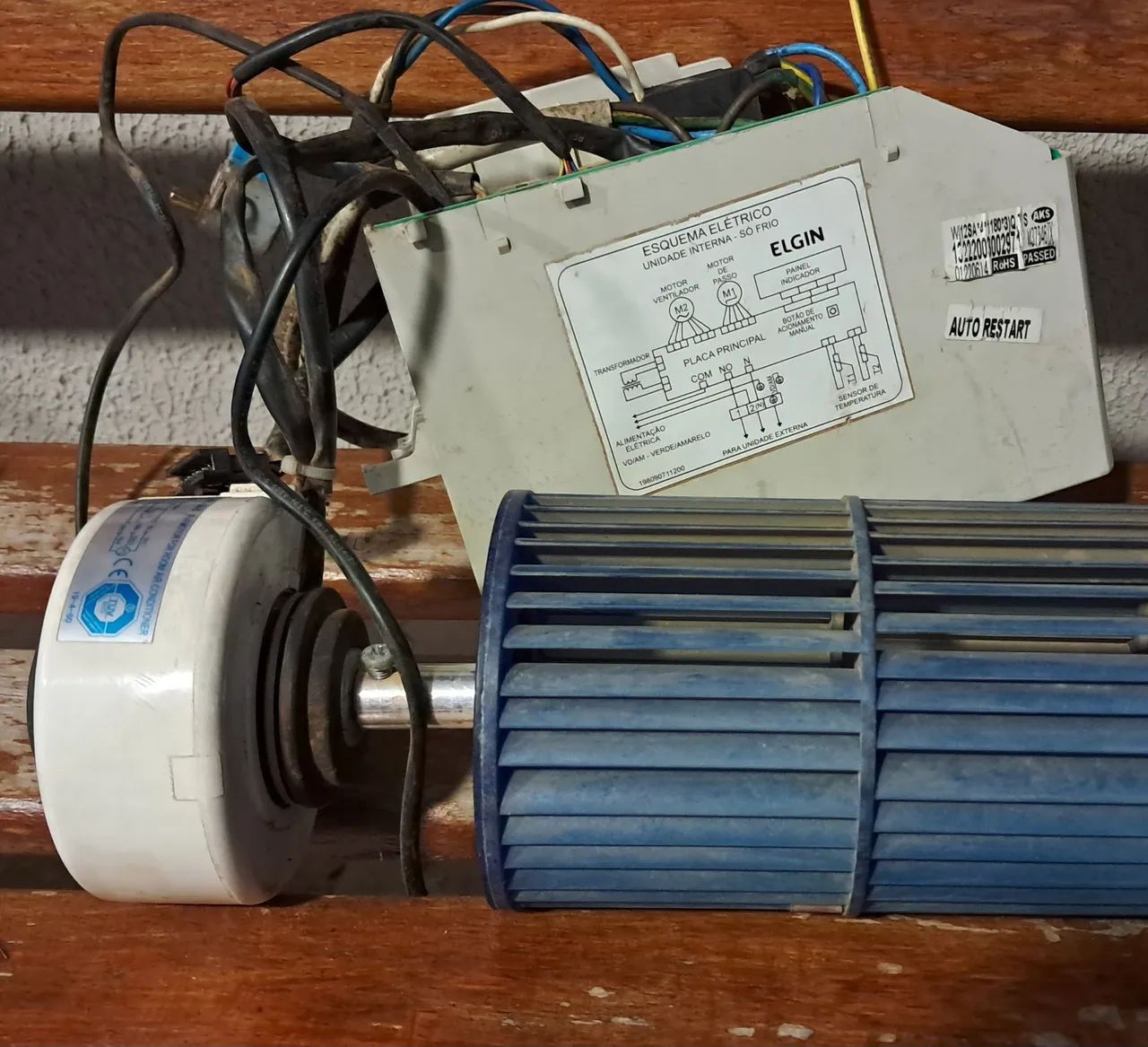 Compressor de Ar Condicionado GMCC usado - 9000 e 12000 Btus. - Foto 2