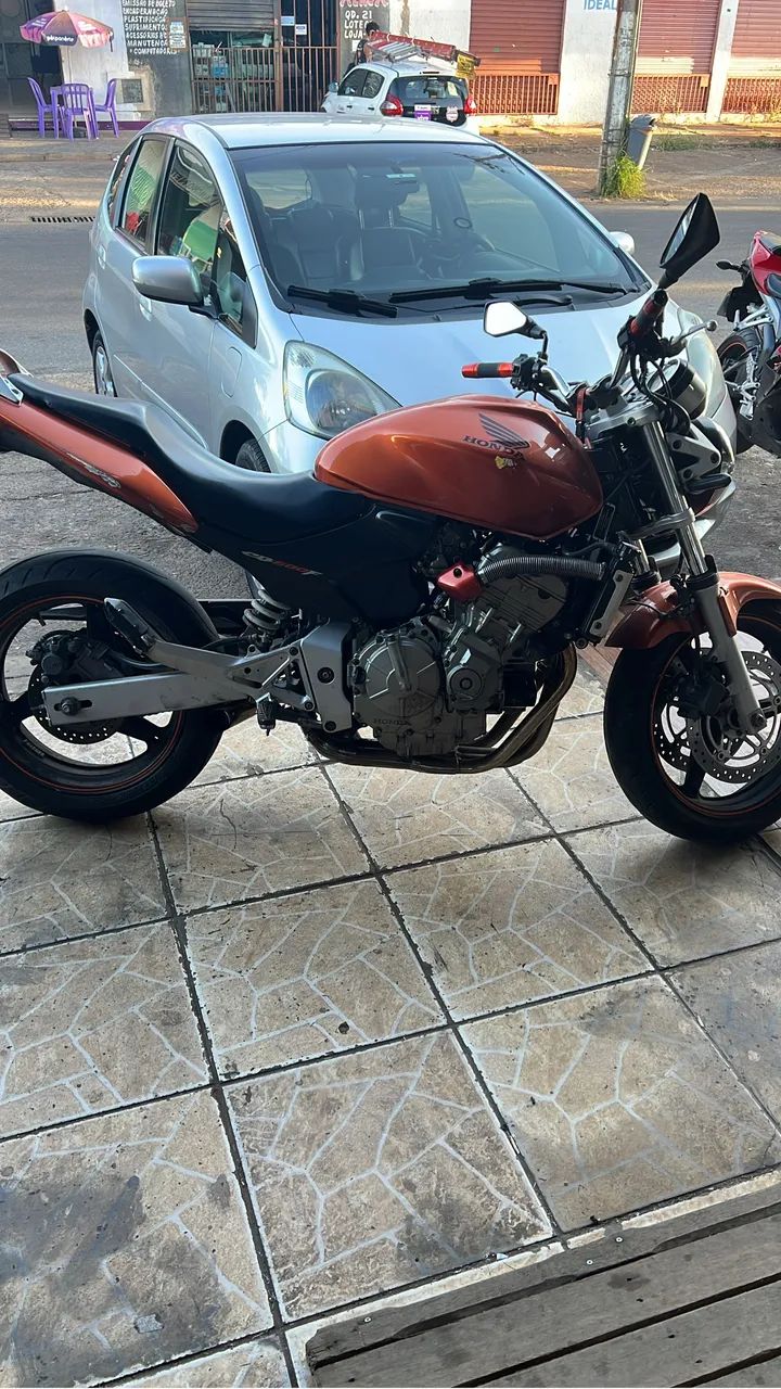 CB 600F Hornet - Foto 4