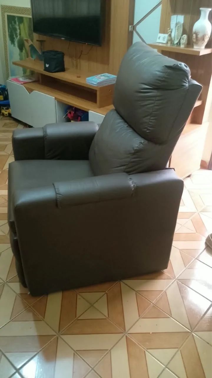 Poltrona Reclinável Retrátil - Foto 4