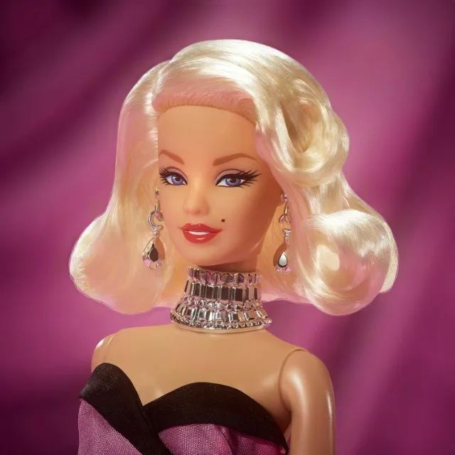 Barbie Signature Boneca Colecionável Marilyn Monroe - Foto 2