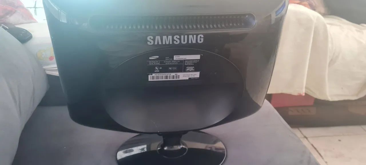 Monitor Samsung - VGA - Foto 3