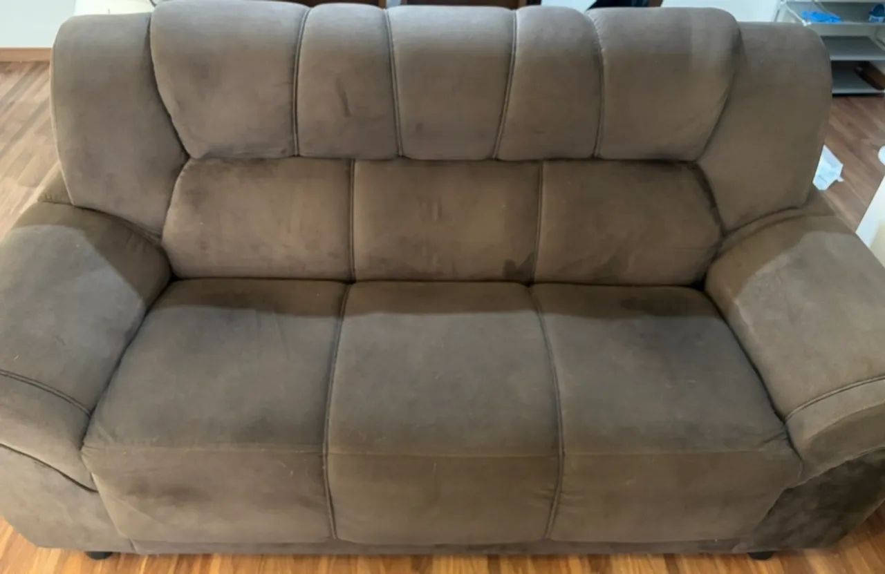 Sofá marrom 1,84mt Veludo - Foto 4