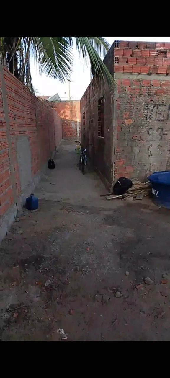 Vendo este terreno , 30 metros de comprimento e 10 de frente entrar em contato interessado - Foto 2