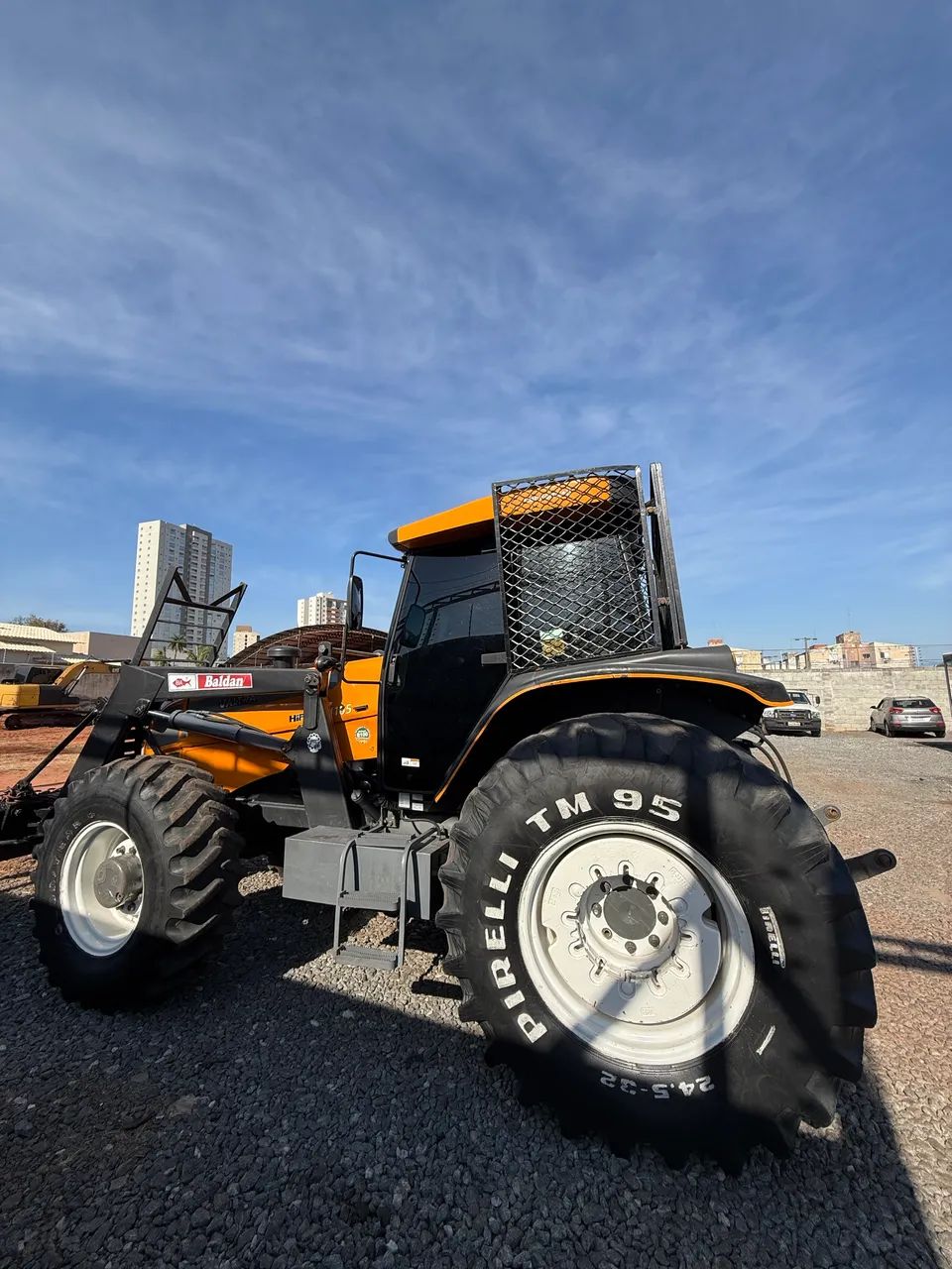 TRATOR BH 165 - Foto 6