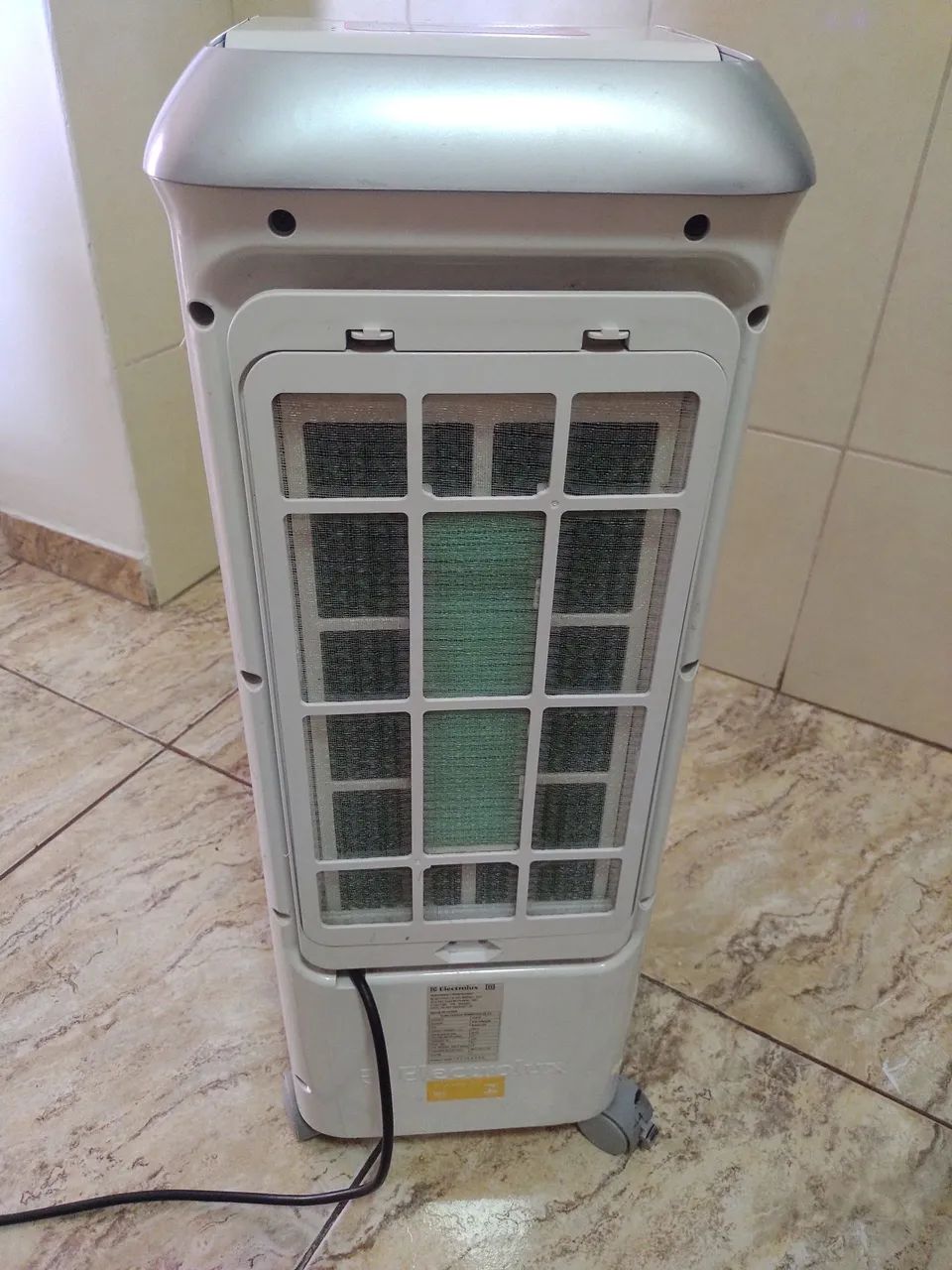 Climatizador Umidificador Electrolux Funcionando Perfeitamente! - Foto 3