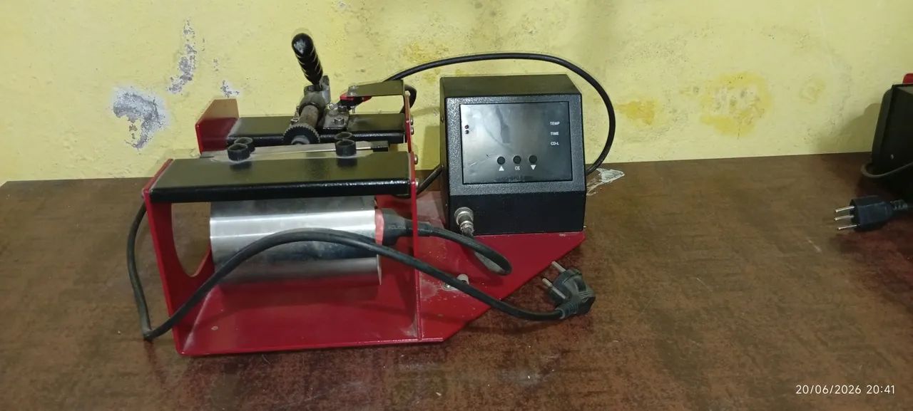 Prensa Térmica para Canecas e Copos 4x1 - Excelente Estado! - Foto 2