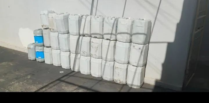 Galão de Plástico Resistente 20 Litros e 7 Litros  - Foto 3