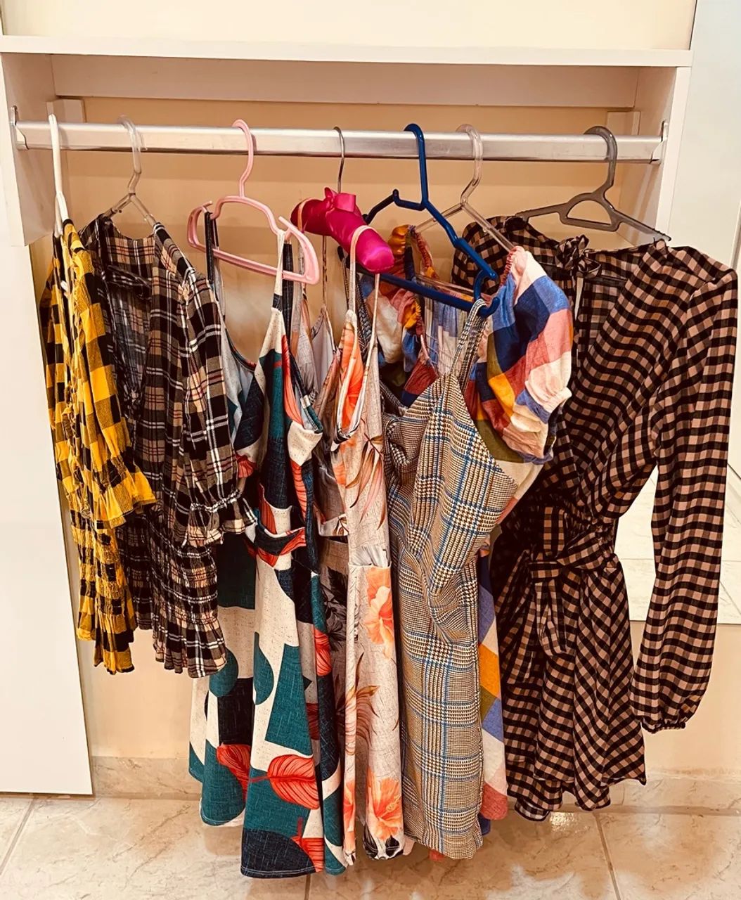 Arara para roupas  - Foto 4