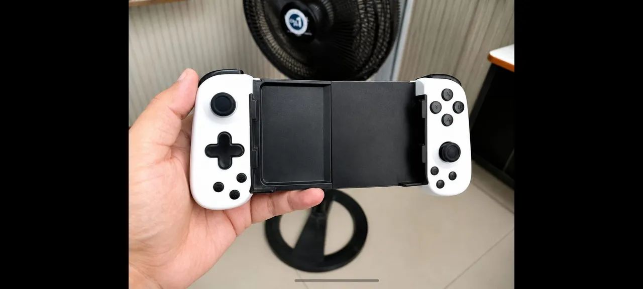 Gamepad D6 Hall Effect para Android, Switch, PC, PS3 e PS4 - R$ 120