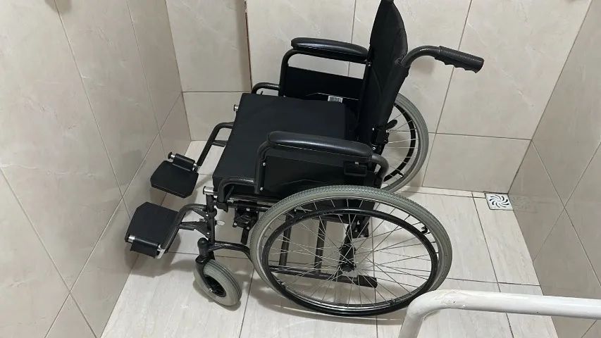 Cadeira de rodas  - Foto 4