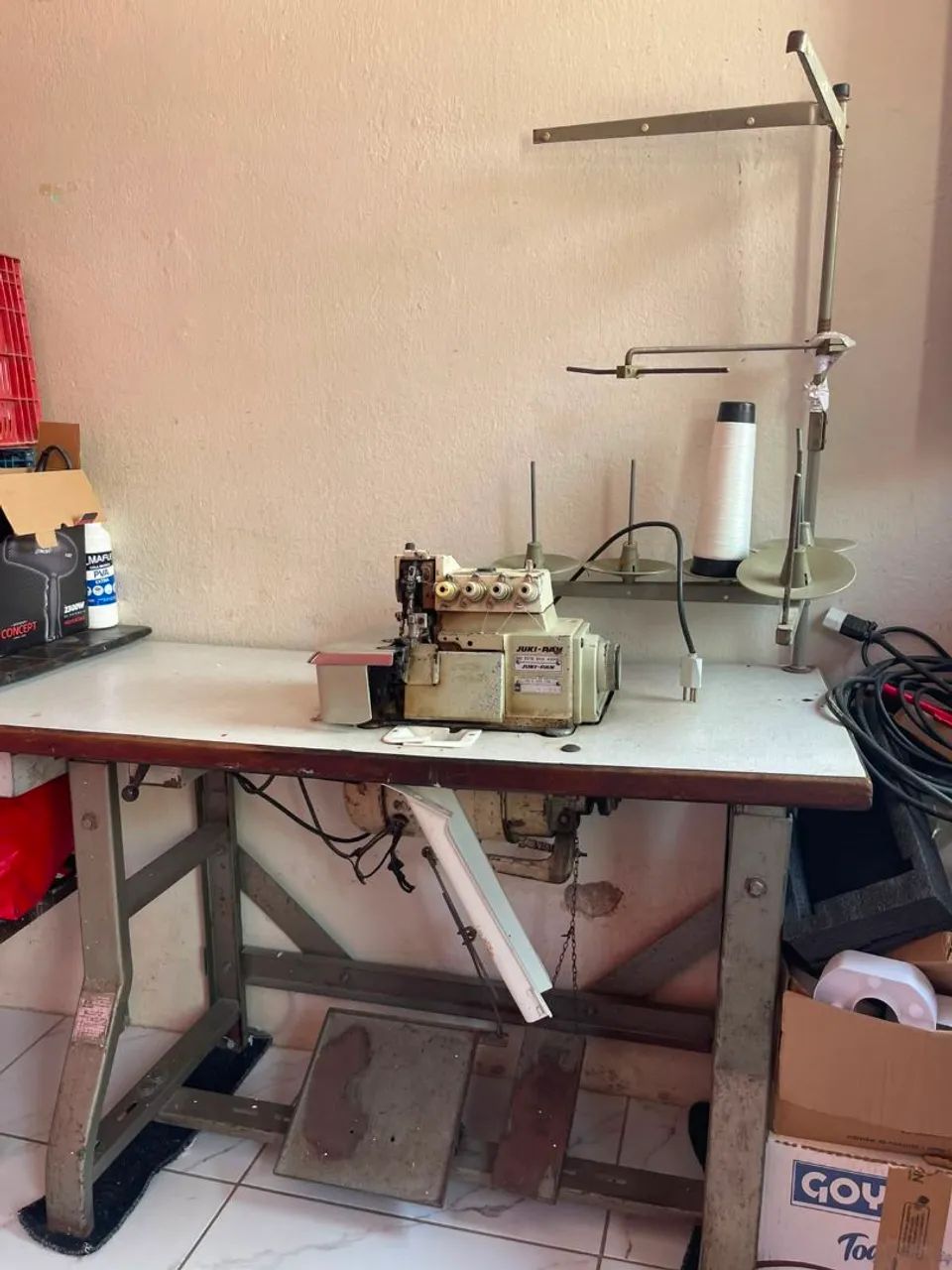 Máquina de costura  - Foto 3