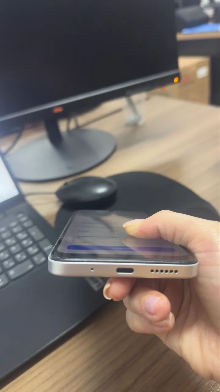 Vende se celular XIAOMI  REDMI 12