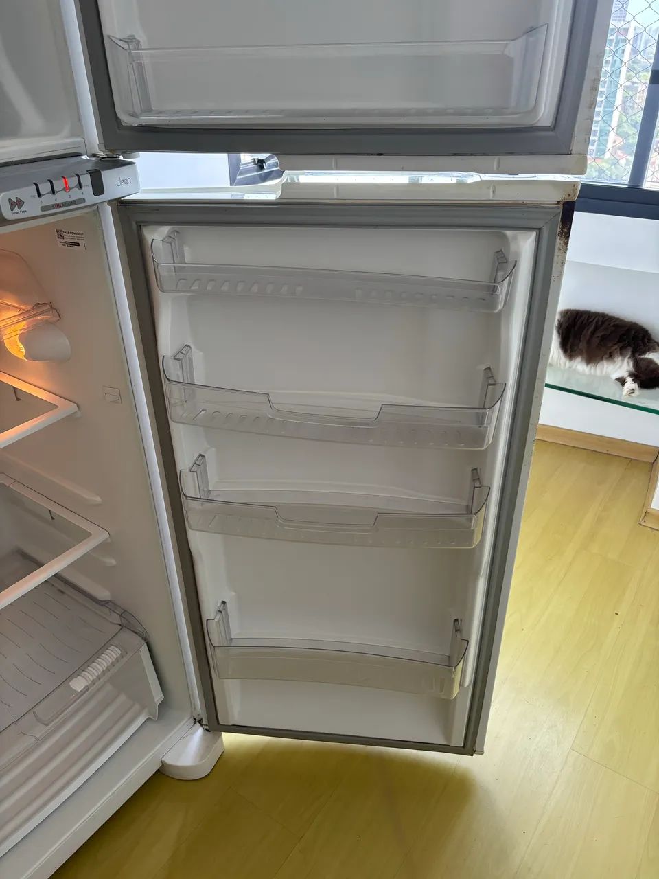 Refrigerador/Geladeira Brastemp Clean BRM39EB Frost Free Duplex 352L - Branco - 220V - Foto 5