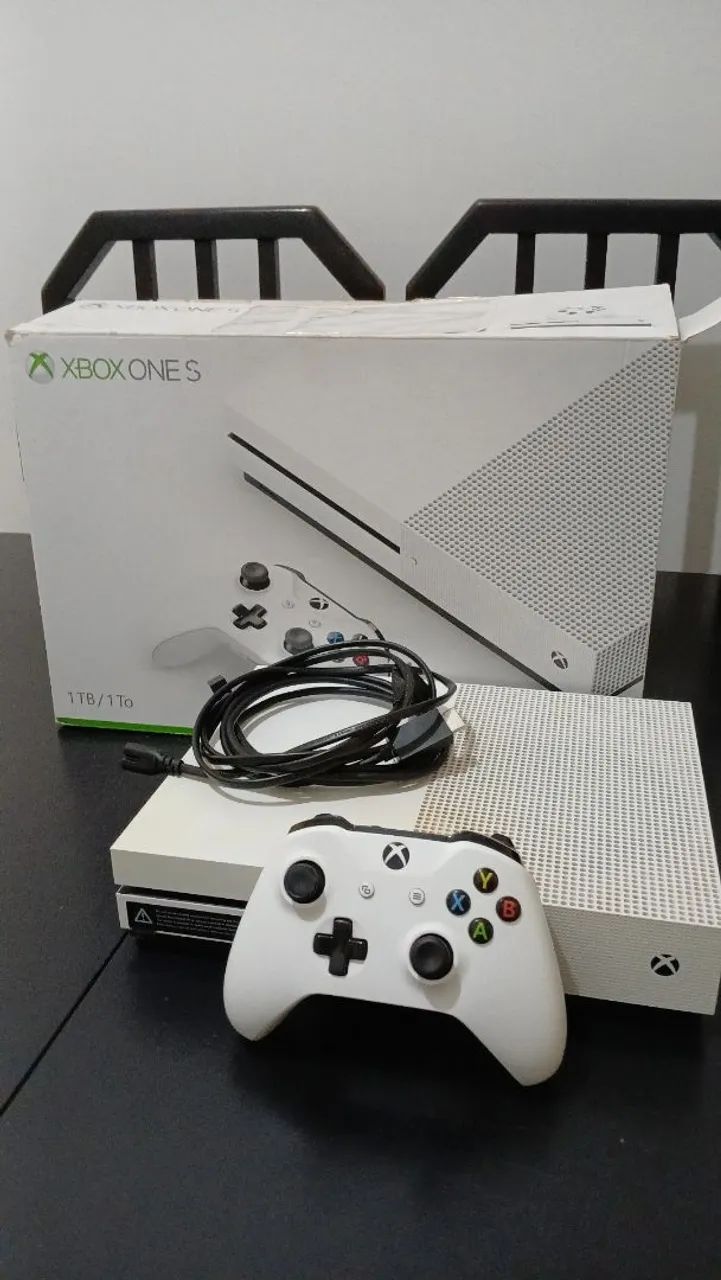 Xbox One S 