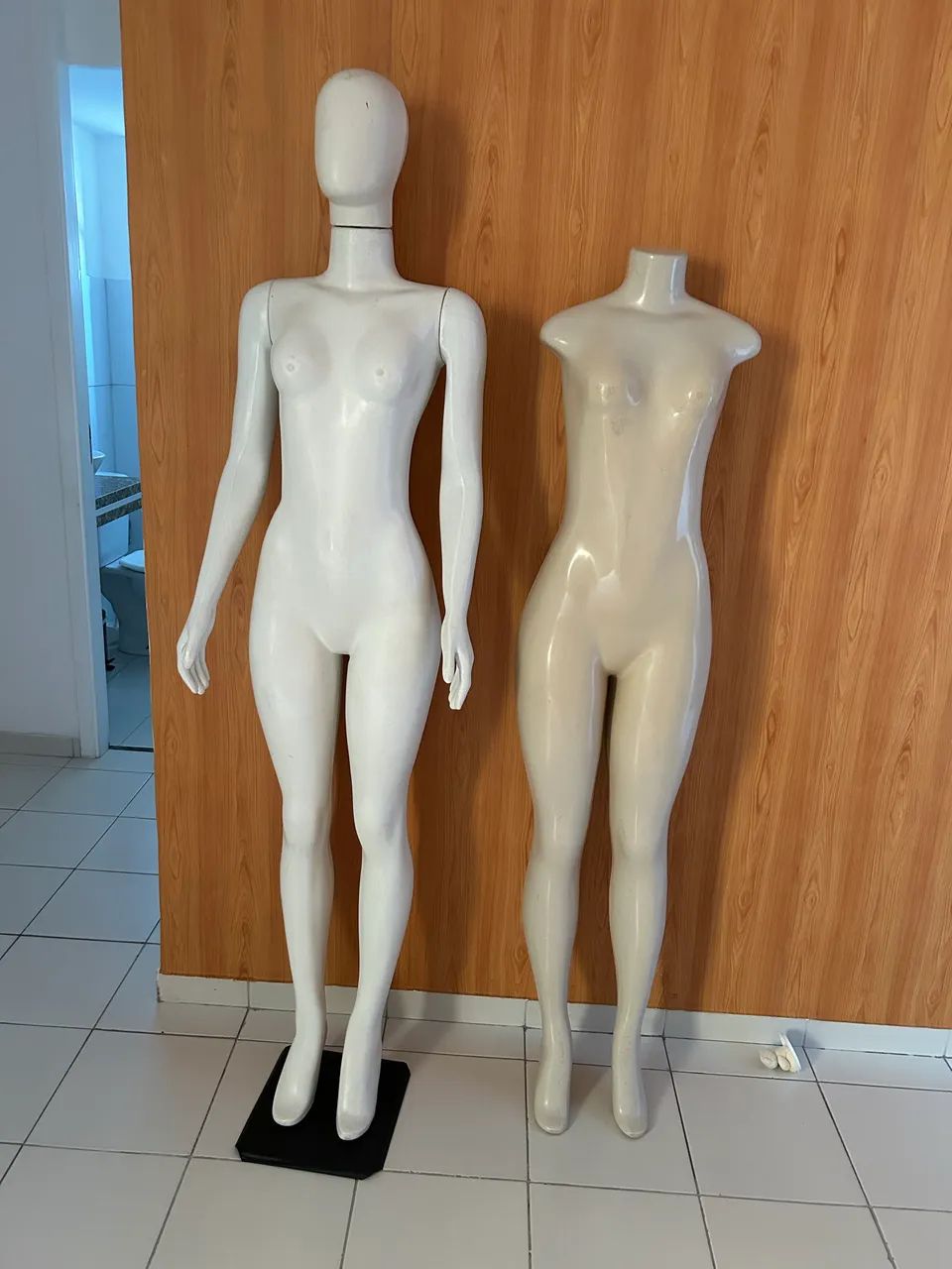 2 manequins  - Foto 2