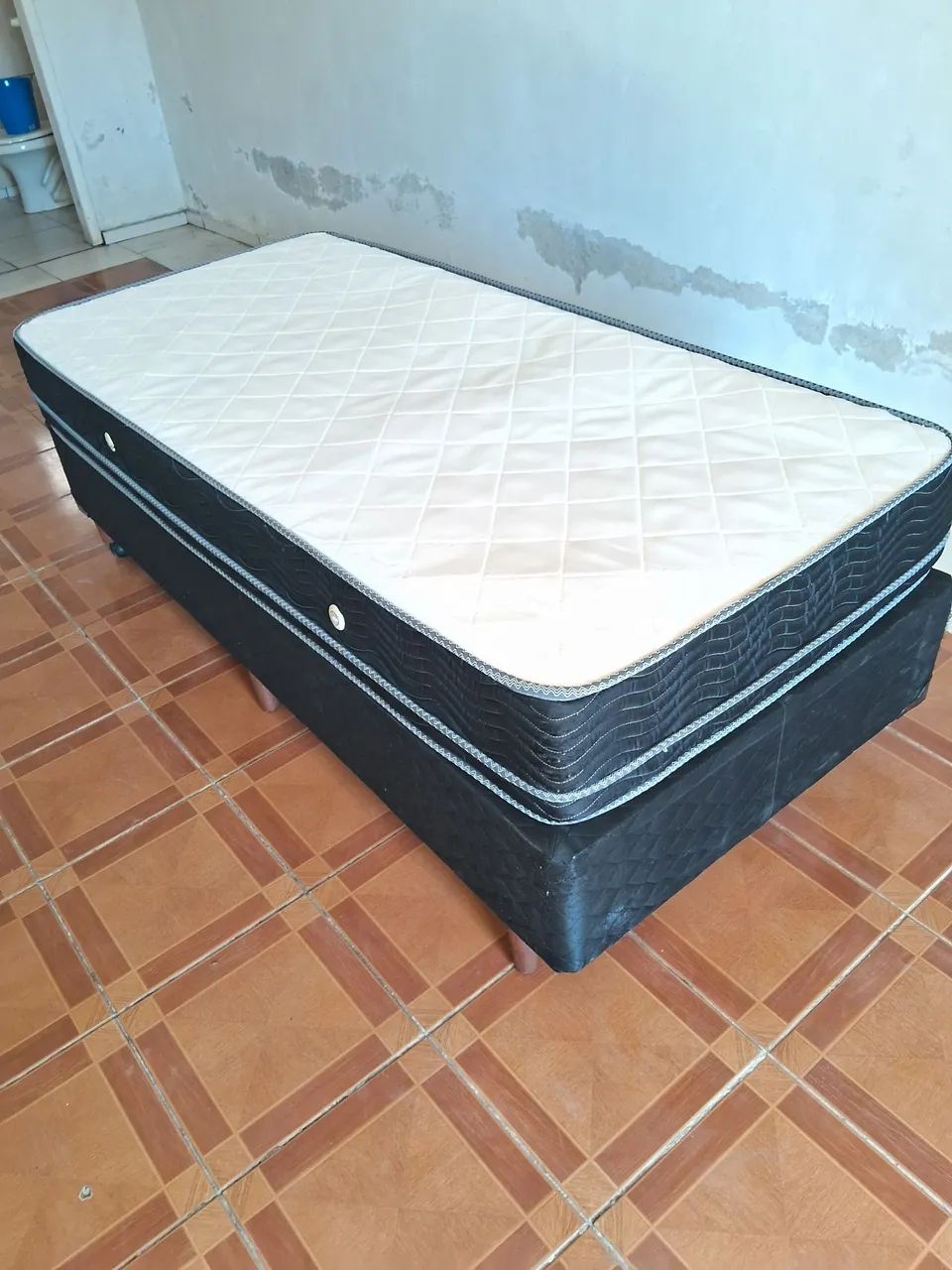 Cama box solteiro com colchão de mola - Foto 2