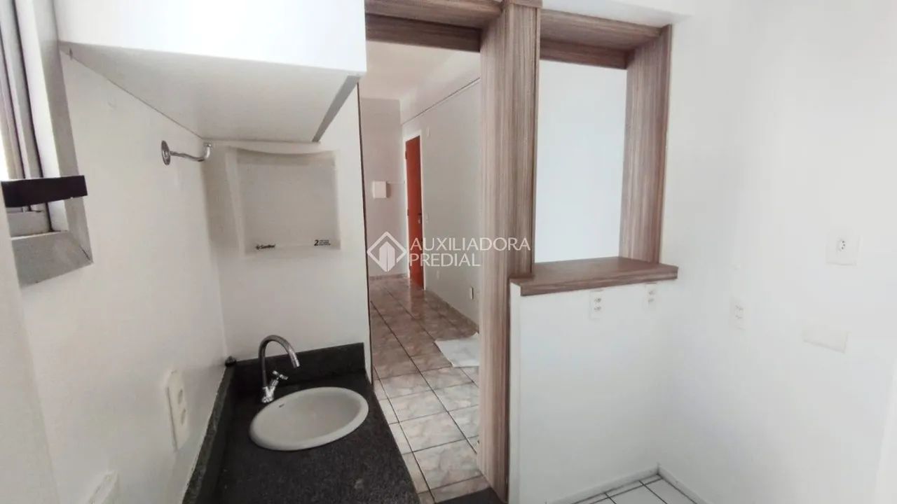 SALA COMERCIAL NO BALNEARIO ESTREITO COM 40M² - Foto 4