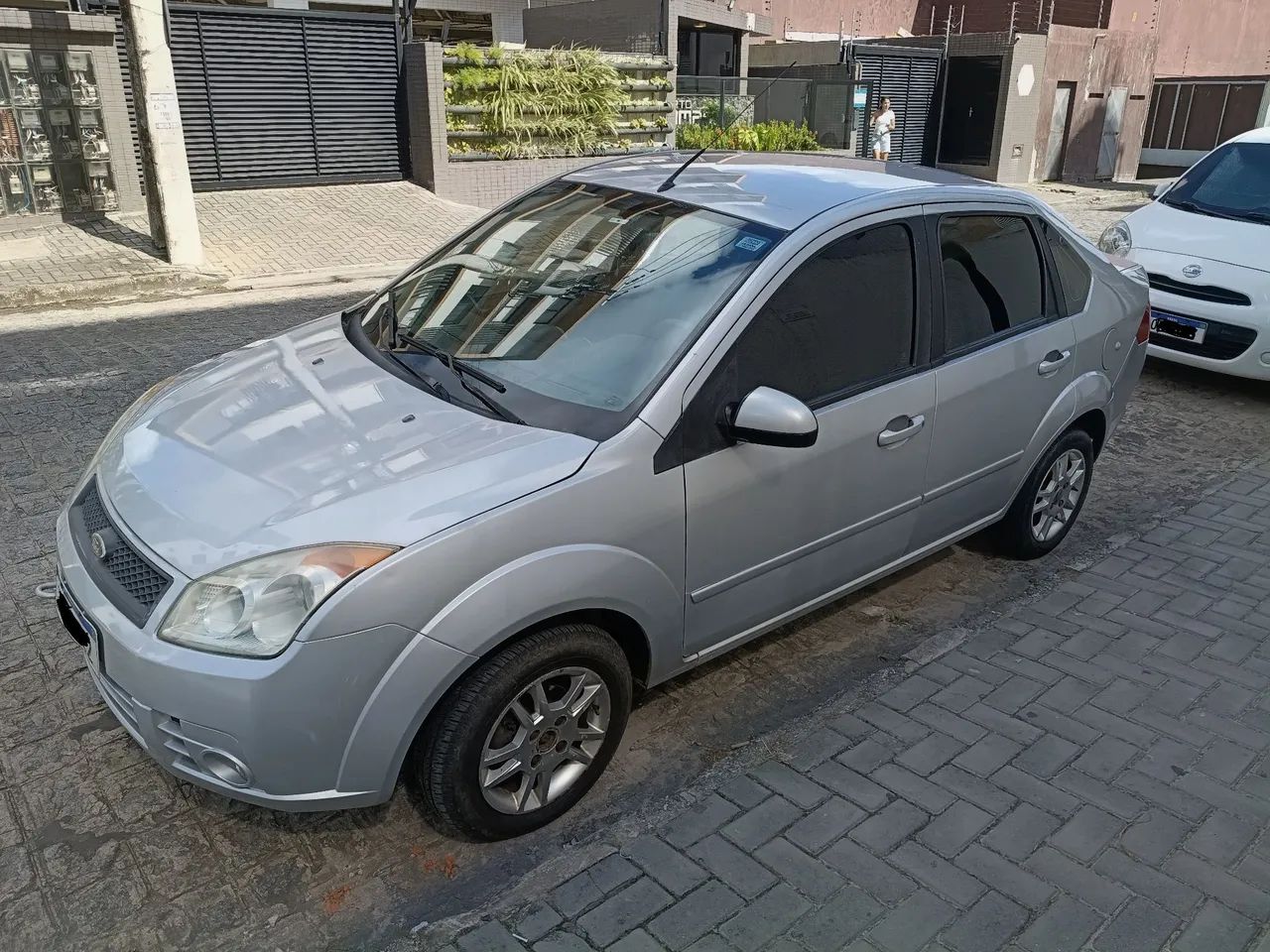 Ford Fiesta Fiesta Sed. 1.6 8V Flex 4p 2010