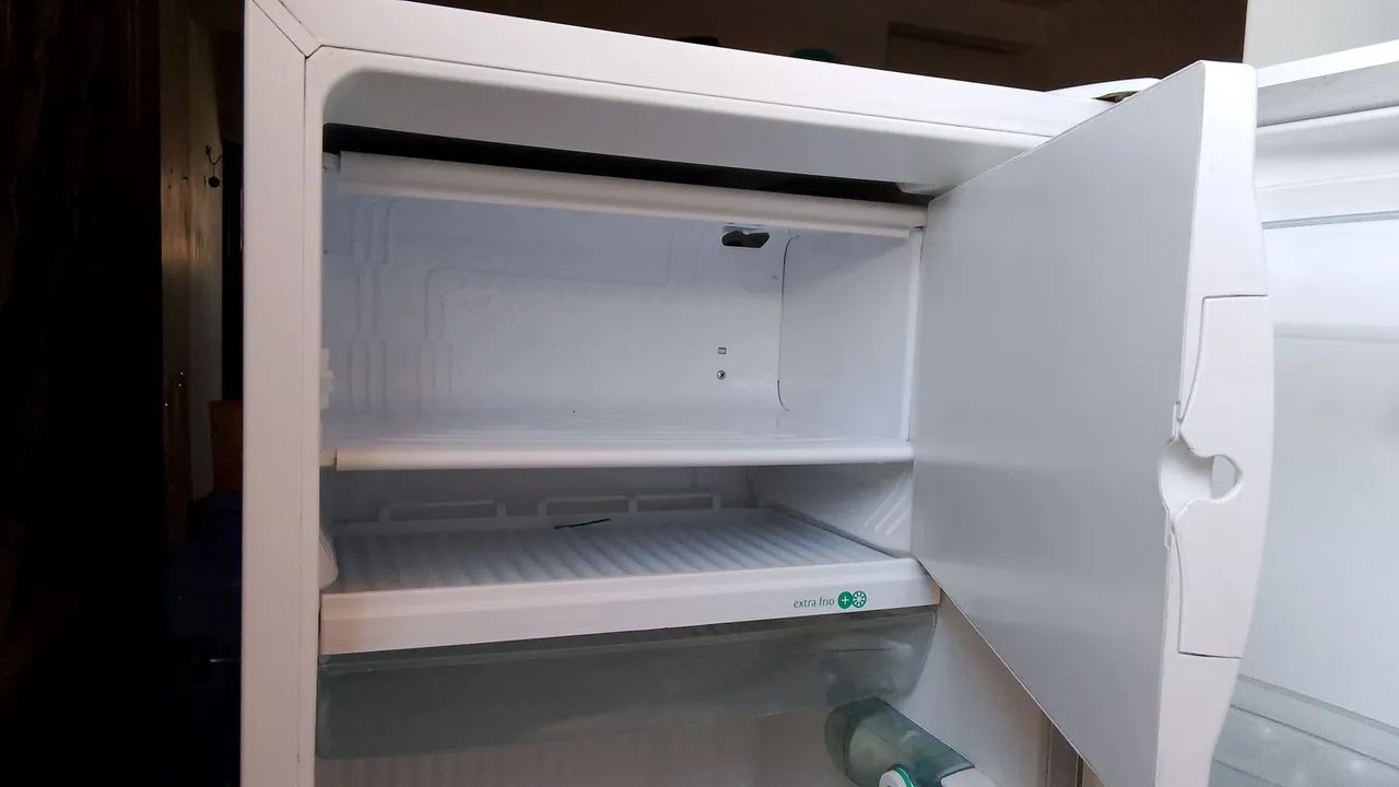 Geladeira Consul 261L - Econômica, Conservada e Funcionando Perfeitamente - Foto 3