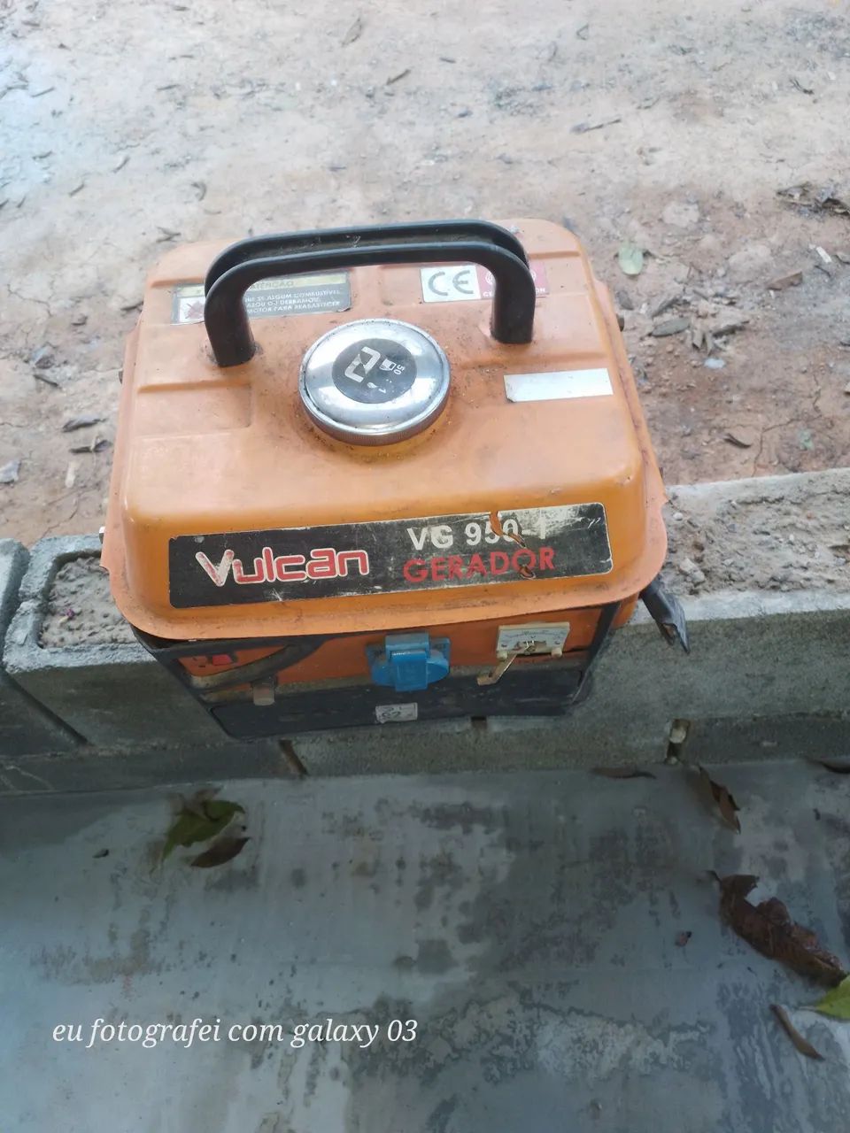 Vendo um gerador 127 