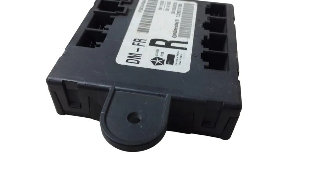 Moldura porta dianteira direita Grand Cherokee 2014 - Foto 7