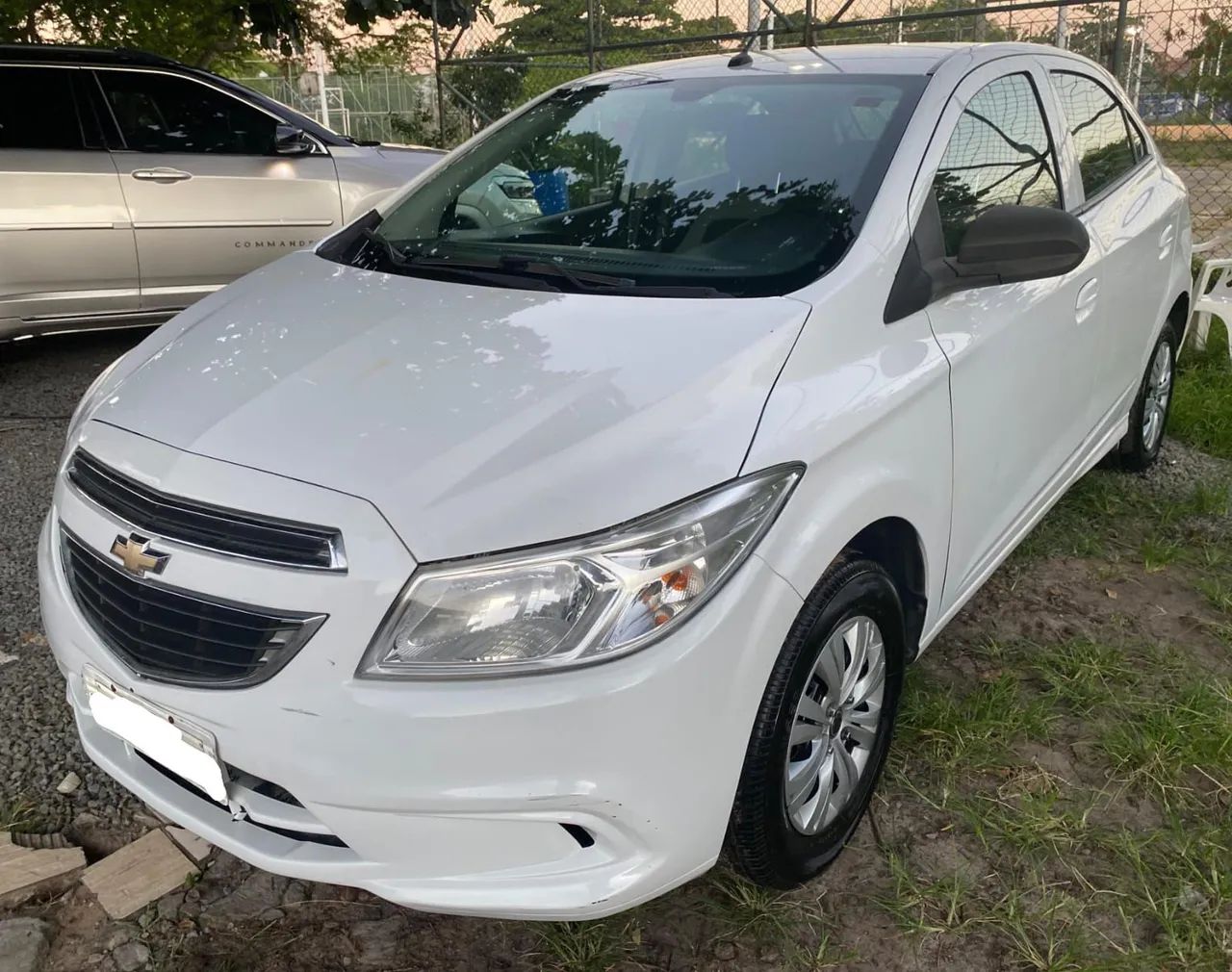 Chevrolet Onix ONIX HATCH LT 1.0 8V FLEXPOWER 5P MEC. 2015