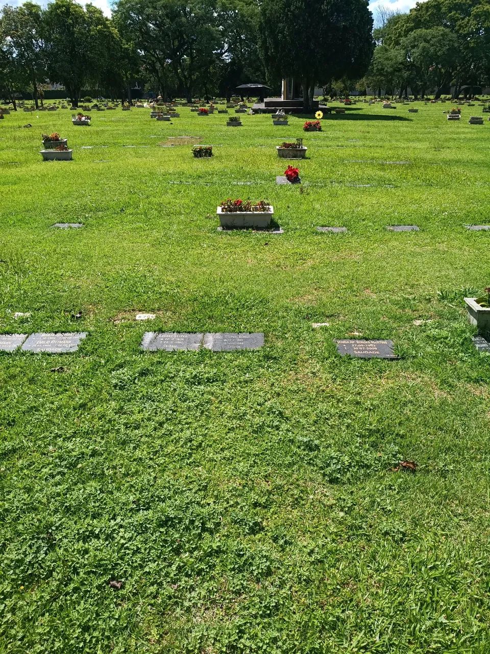 Jazigo, tumulo, terreno cemitério... - Foto 2
