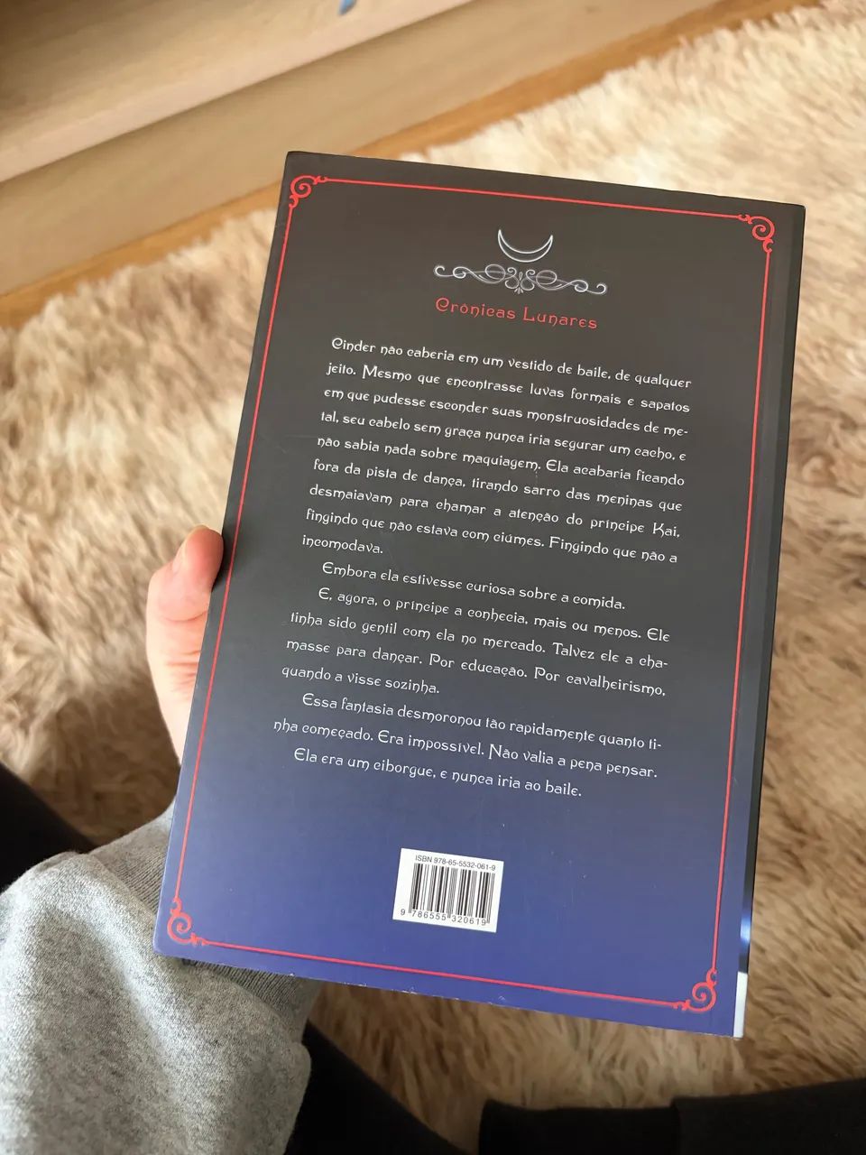 Livro cinder Marissa meyer  - Foto 2