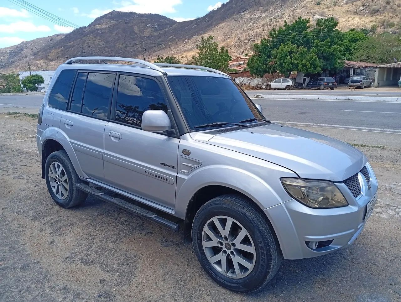 Mitsubishi Pajero TR4 2.0/ 2.0 Flex 16V 4X4 Aut. 2013 2013