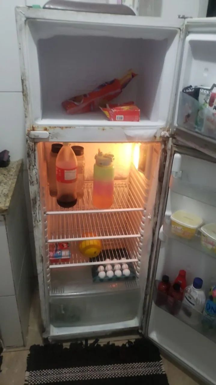Vendo geladeira consul - Foto 4