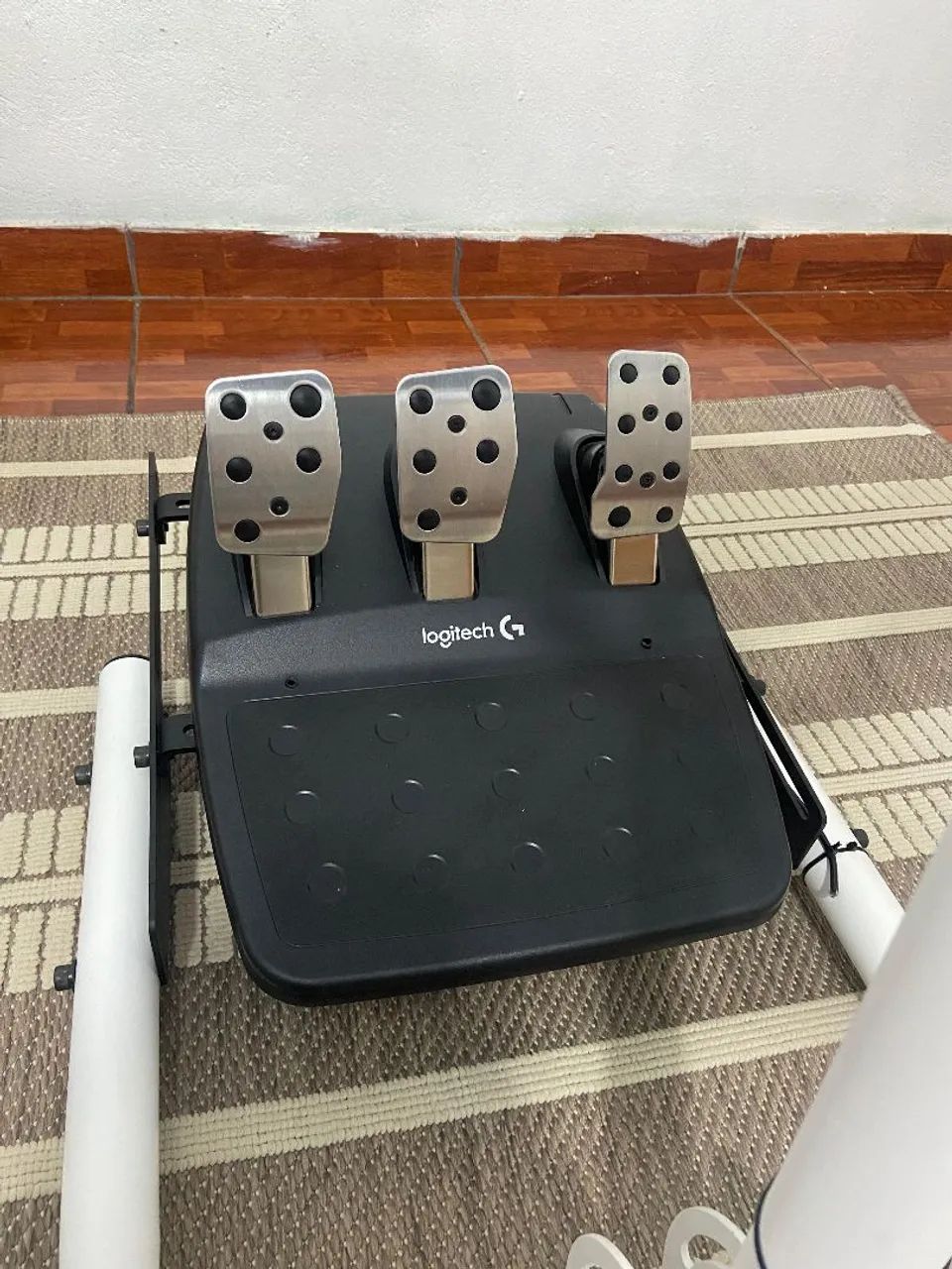 Volante g29 Logitech - Foto 3
