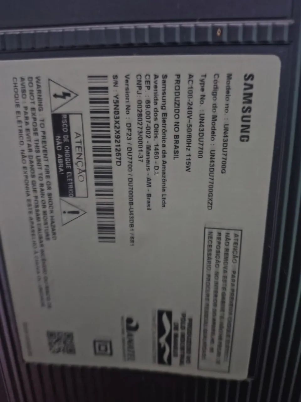 TV Samsung 43 polegadas estragada, retirar peças.