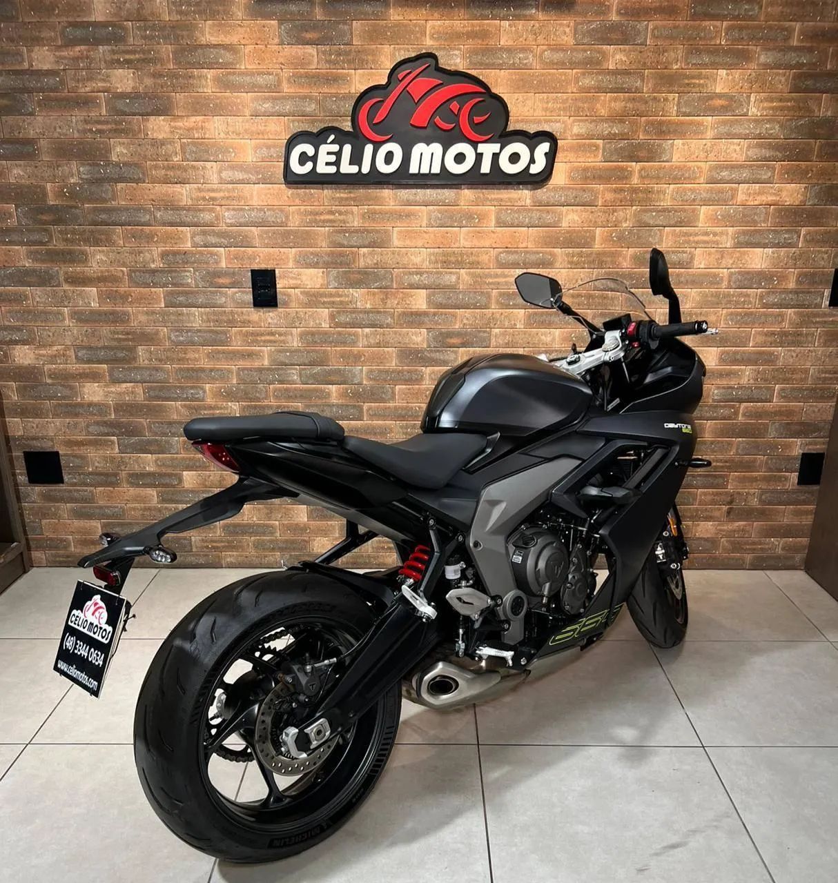 TRIUMPH DAYTONA 660 2025 - Foto 3