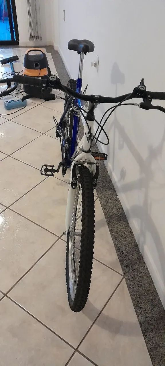 Bicicleta  - Foto 2