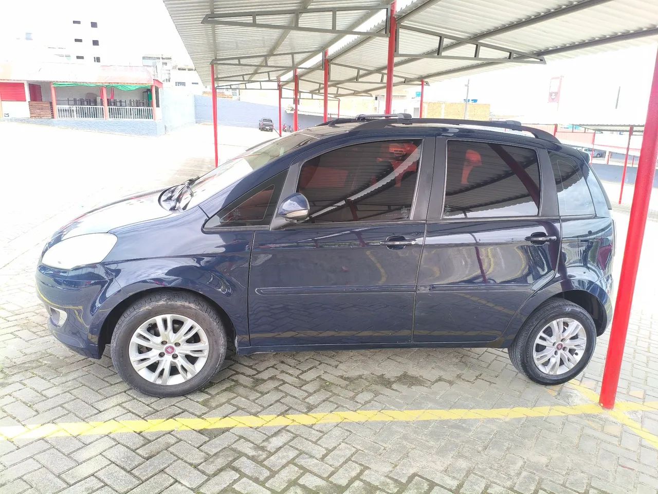 Fiat Idea Attractive 1.4 Fire Flex 8V 5P 2014 - Foto 5