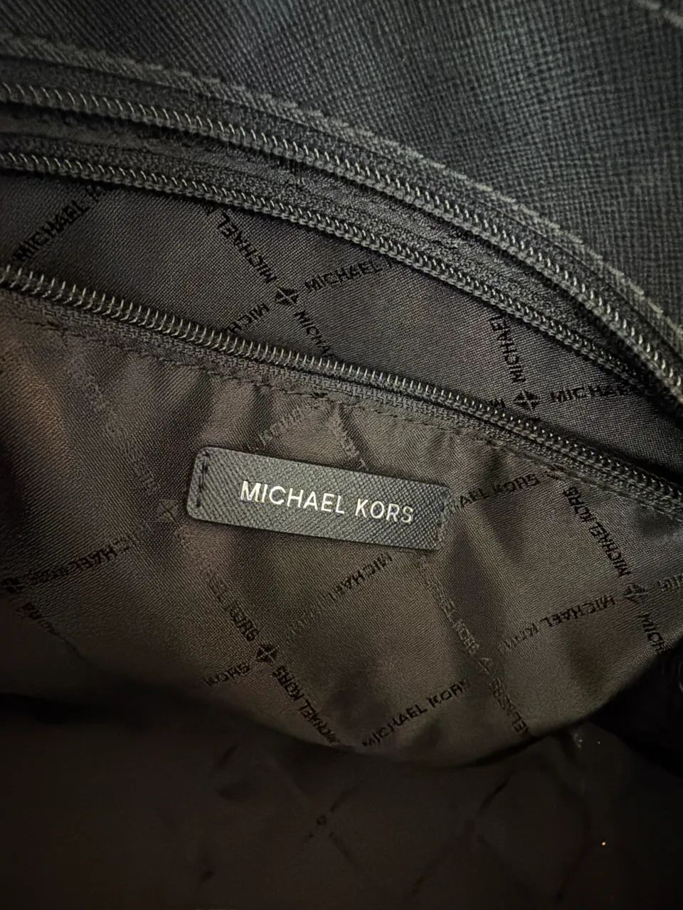 Bolsa preta Michael Kors - Foto 5