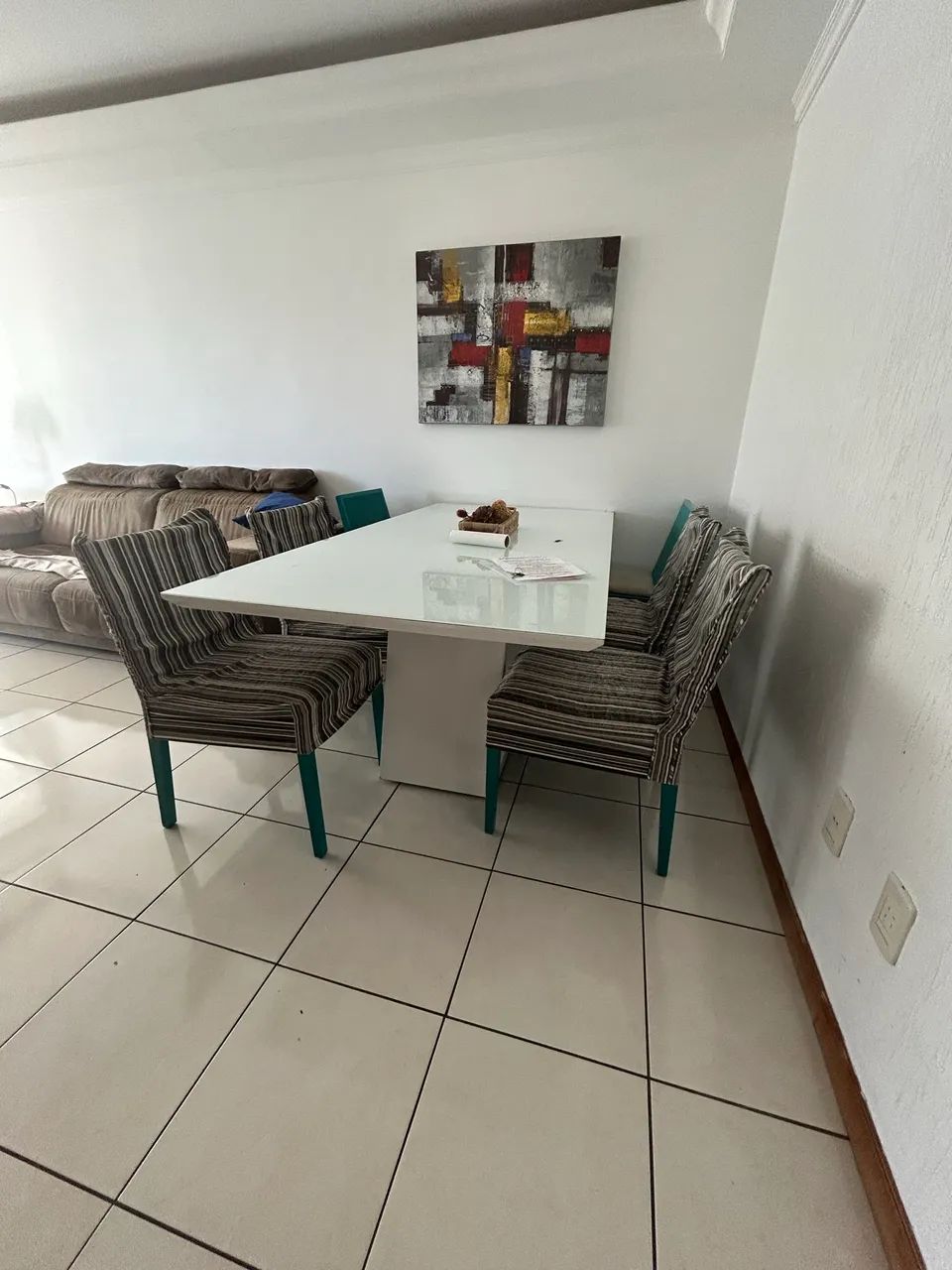 Mesa com 6 cadeiras  - Foto 3