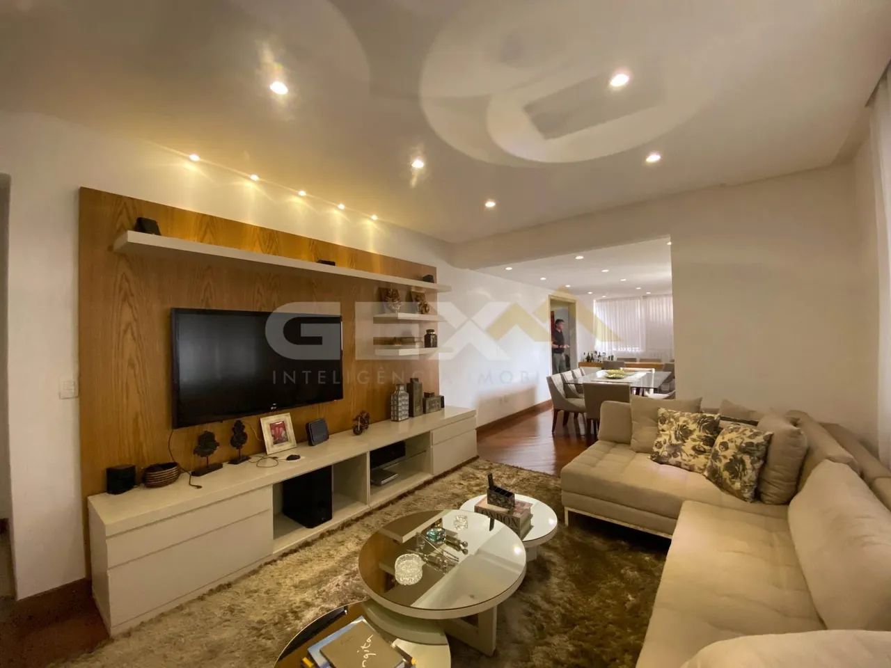 Apartamento à Venda com 03 Quartos no Centro de Divinópolis MG. - Foto 2