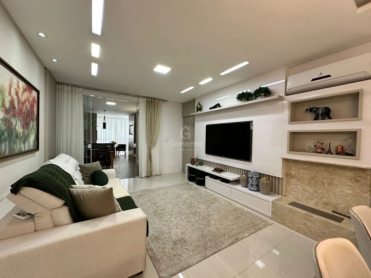 Apartamento no centro de Chapecó - 3 dormitórios, suíte master com closet e hidr - Foto 2