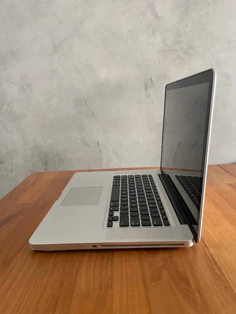 Macbook PRO 15 polegadas 6GB Intel i7 | BRINDE Mouse gamer - Foto 4