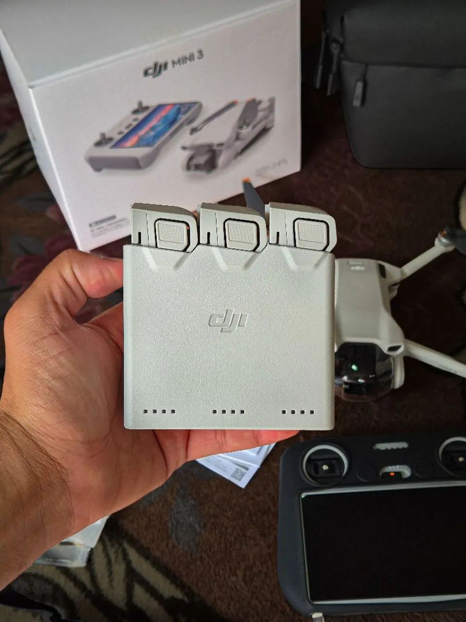 Drone DJI Mini 3 Fly More Combo (Com Tela) - Foto 4