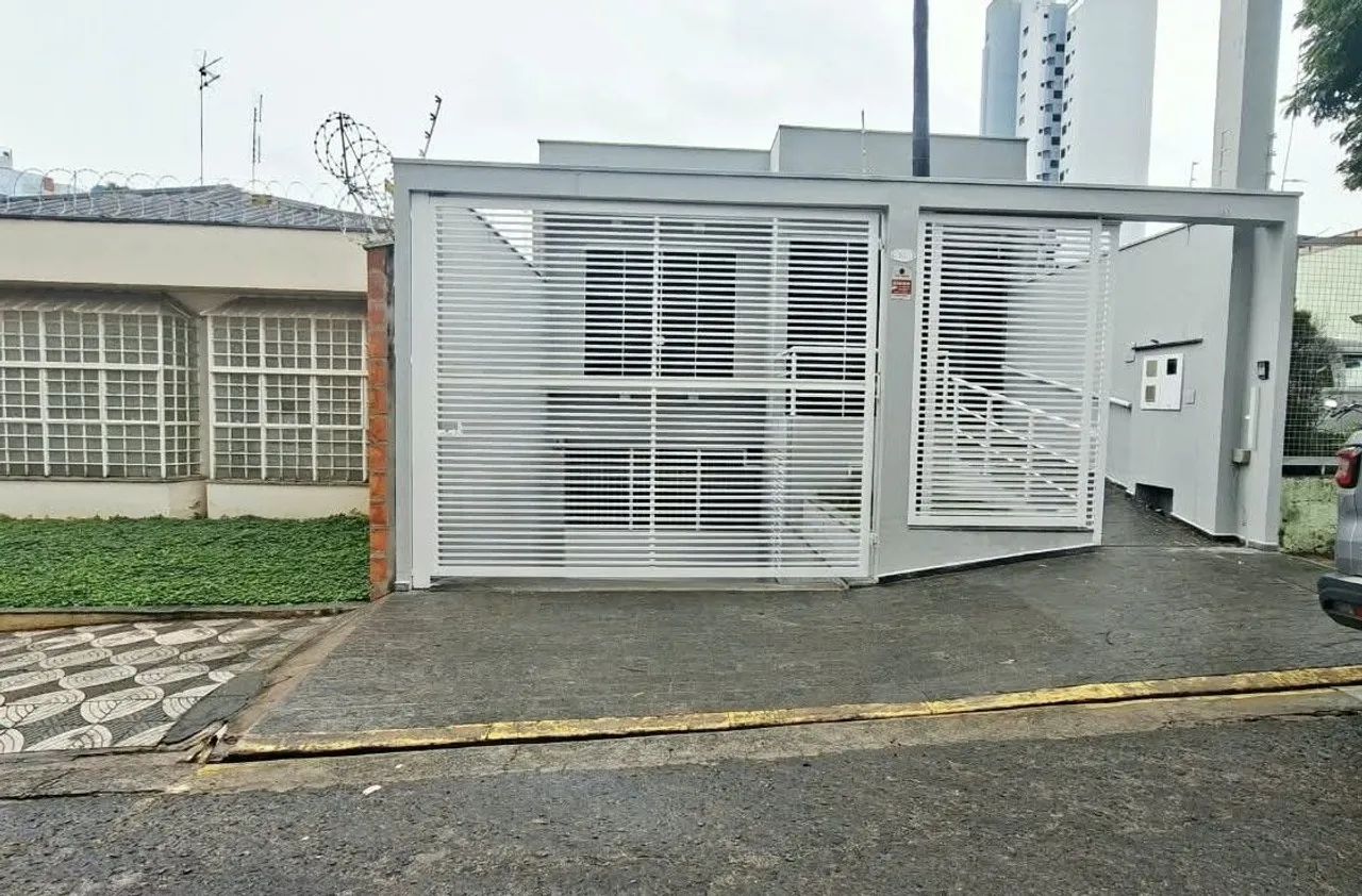 Imóvel comercial com 07 salas para alugar no Centro em Sorocaba/SP.
