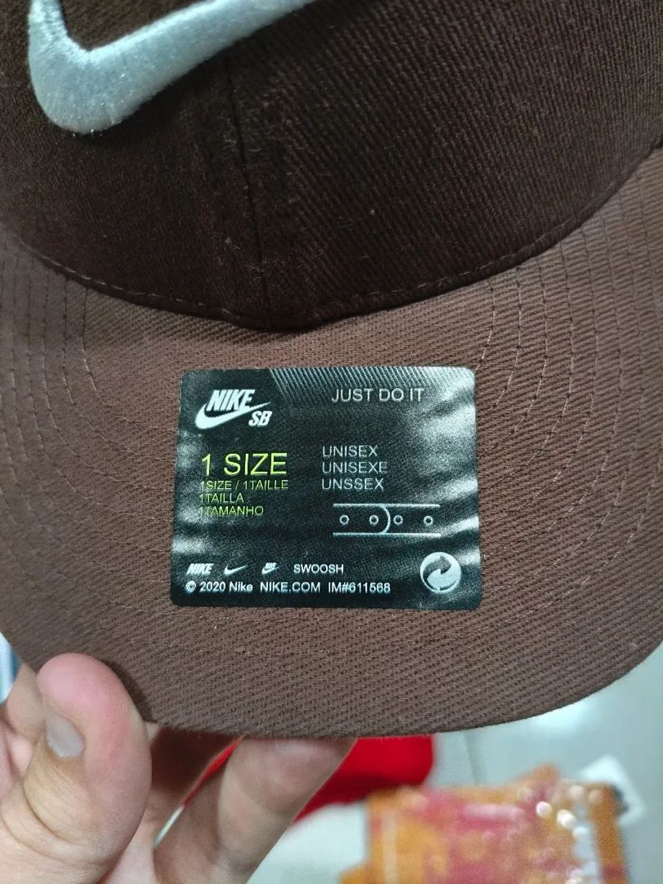 Boné Nike Marrom Aba Curva (Modelo Importado) - Novo com Etiqueta - Foto 2
