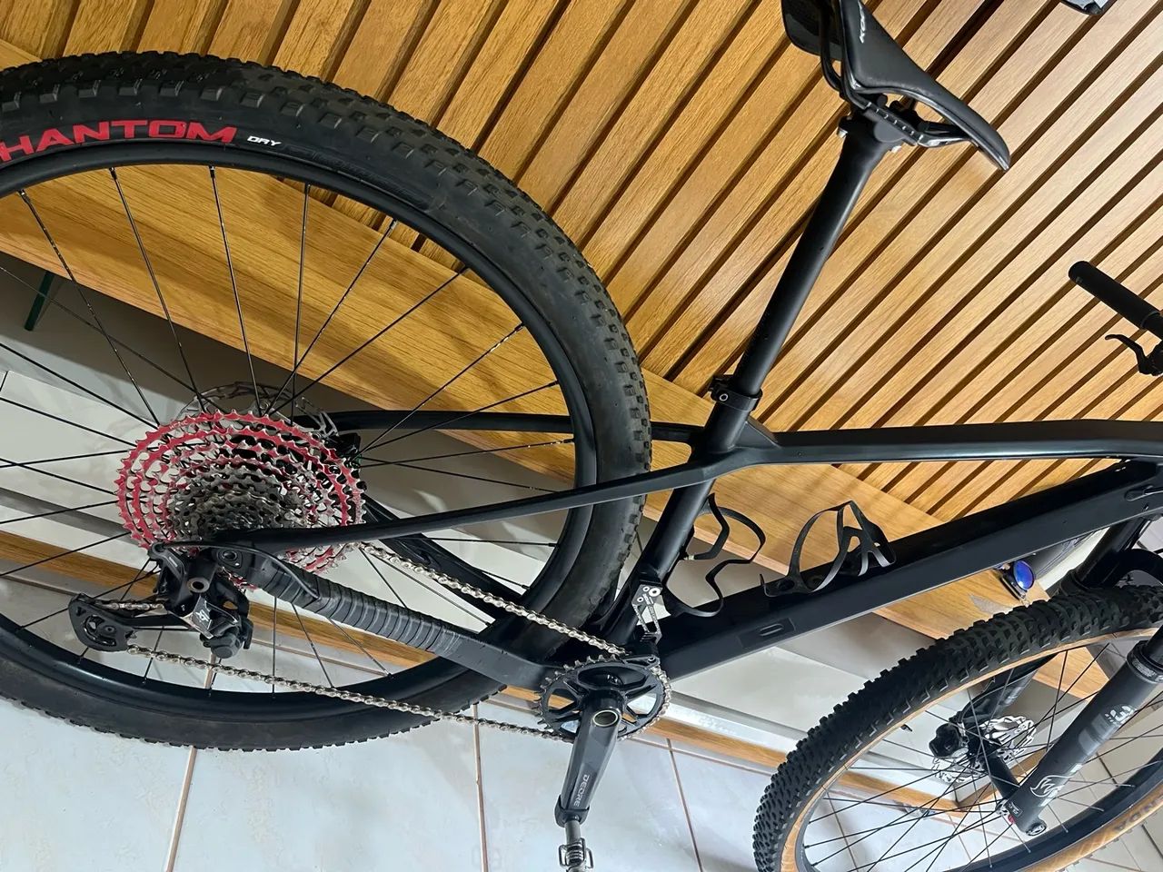 Bicicleta Carbono MTB tamanho 15 - Foto 5