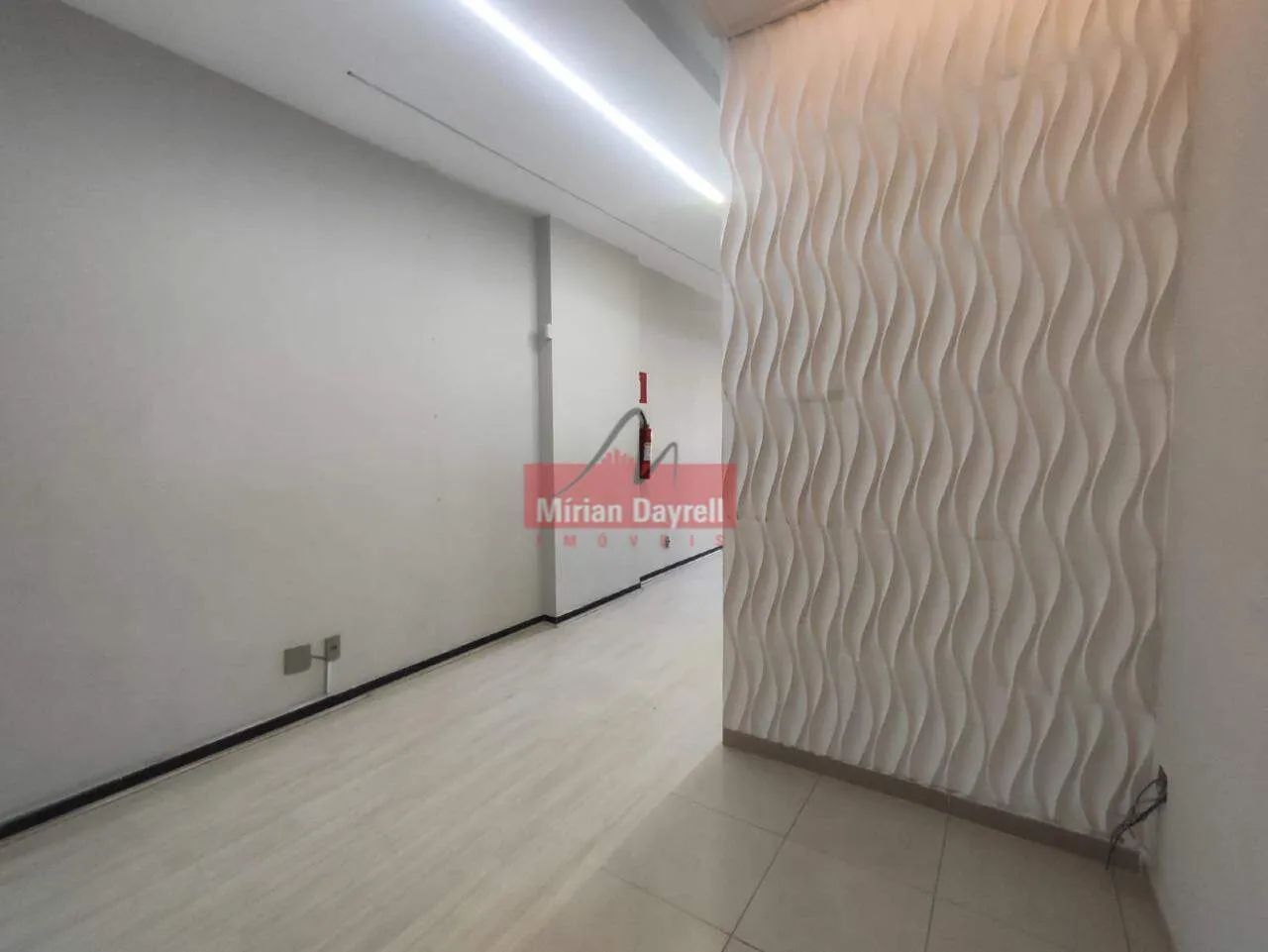 (74724) para aluguel - Sala com , no Centro - Foto 2