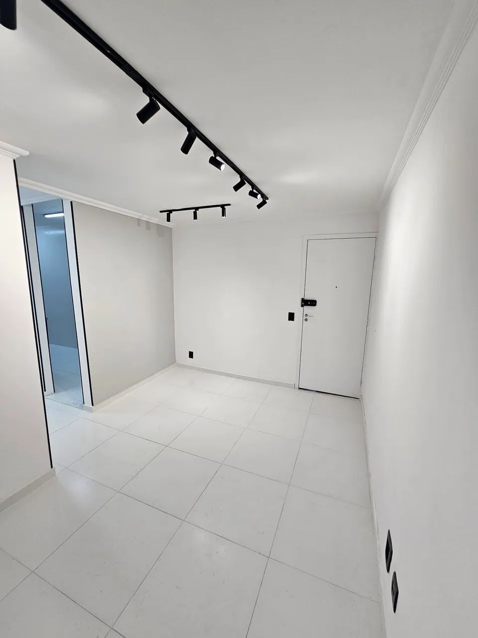 Lindo apartamento com 2 quartos no coração da Pavuna - Foto 2