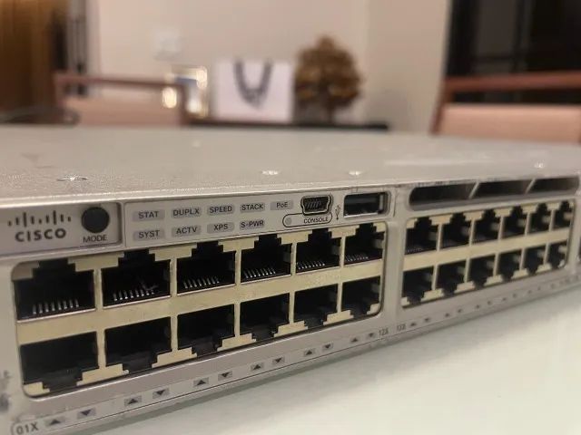 Switch Cisco C3850 48p poe + Módulo sfp 4×10G + 2 fontes - Foto 4